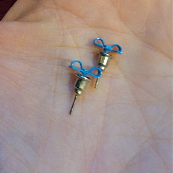 Blue Bow earrings - Picture 5 of 7